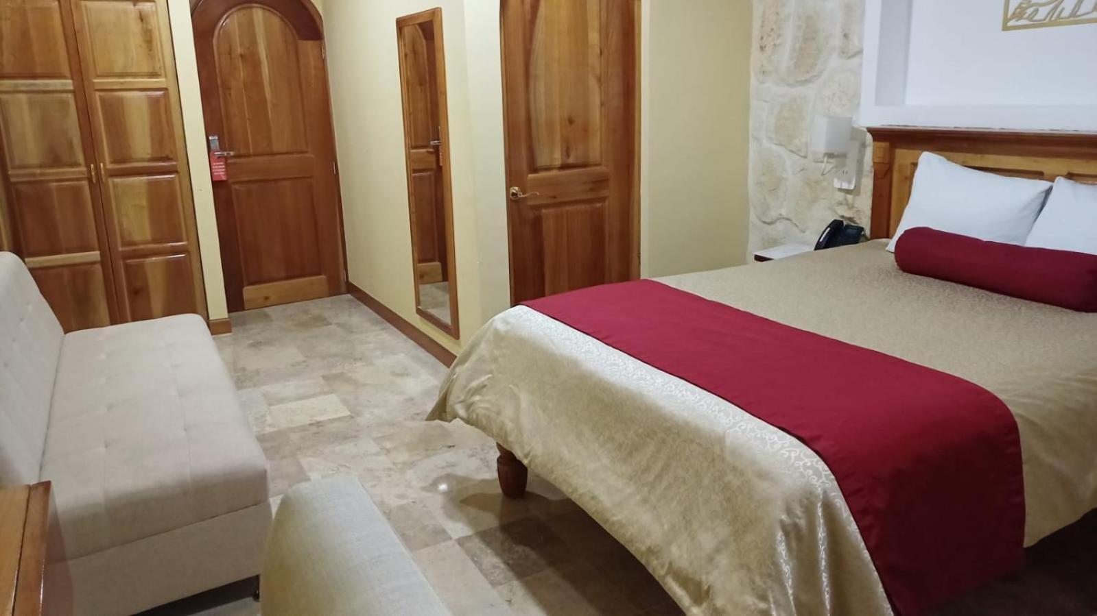 Cancun International Suites Экстерьер фото