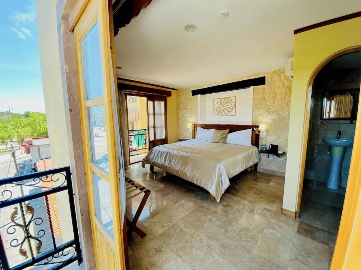 Cancun International Suites Экстерьер фото